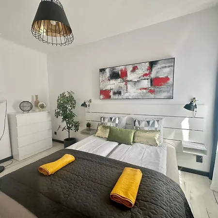 Babka House #8ppl Apartamento *
